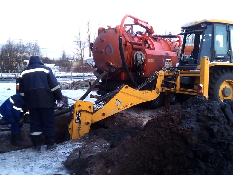 Специалисты ПУ Выборгского района провели аварийно-ремонтные 